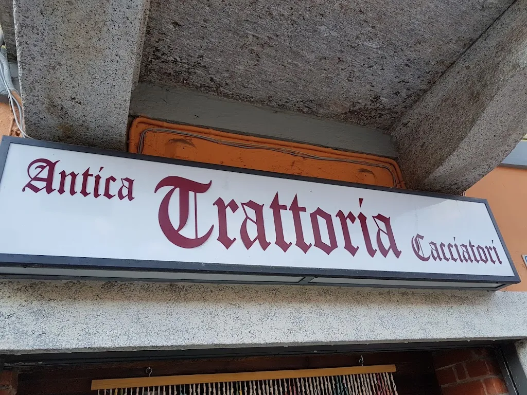 Trattoria Di Porta Claudio restaurant in Rosate