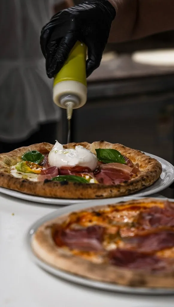 Ristorante pizzeria Parco Lura_Rovello Porro_slider_image_2