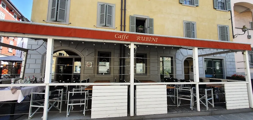 Caffè Rubini restaurant in Romano di Lombardia