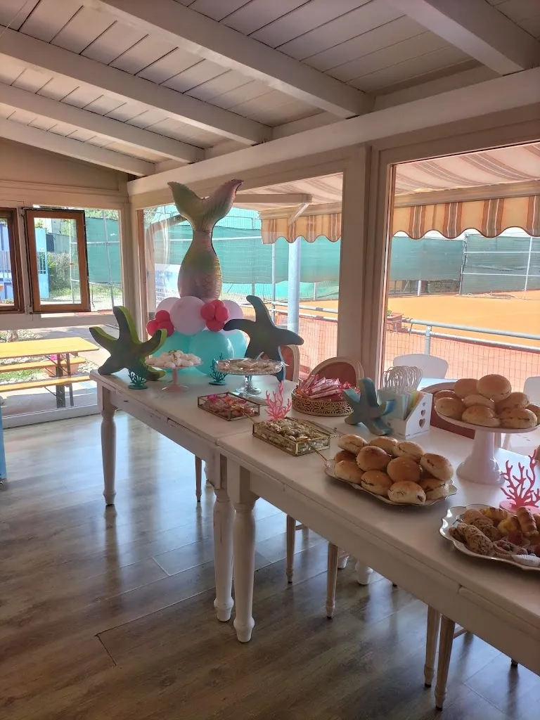 Bistro bar Dai che e venerdì_Romano di Lombardia_slider_image_2