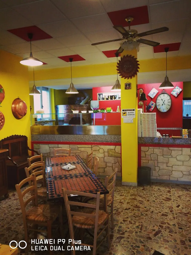 Pizzeria Il Sole restaurant in Romano di Lombardia