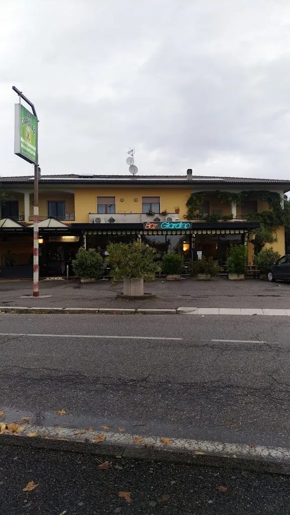 Flavia Bonafede_Bar Giardino_Rudiano_review