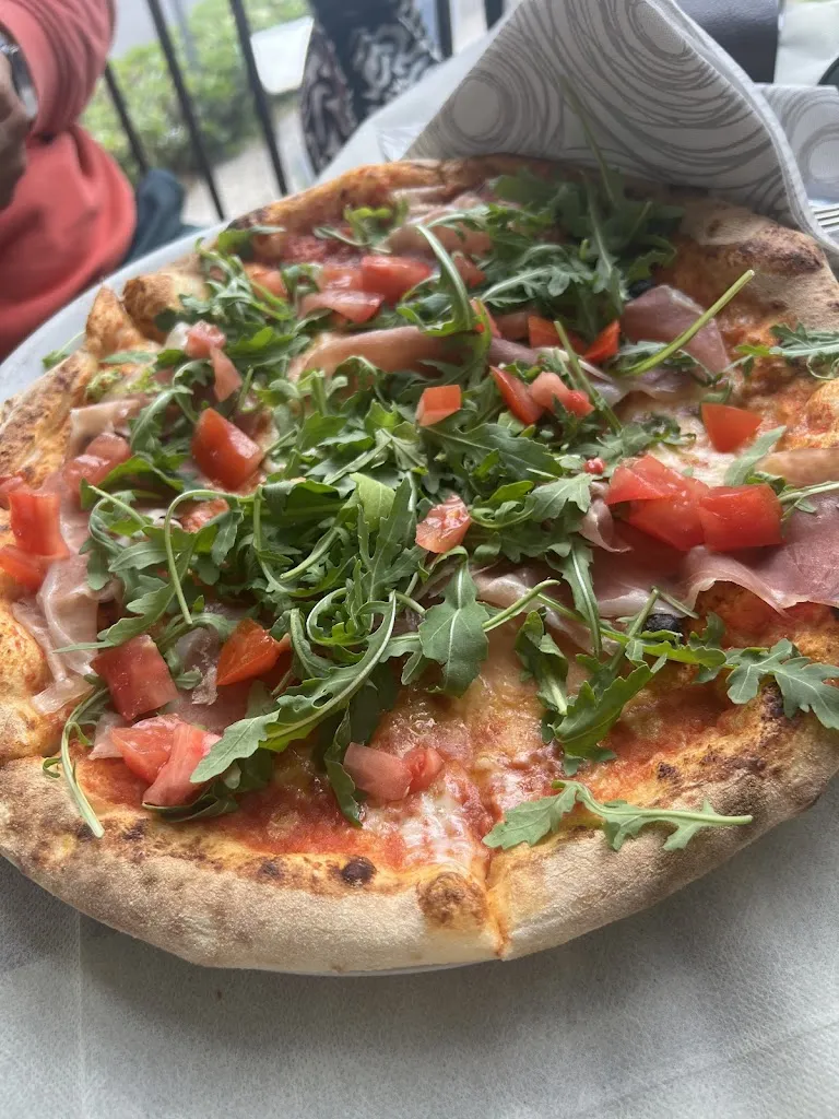 Helena Bozic_Pizzeria Stella_Roverbella_review