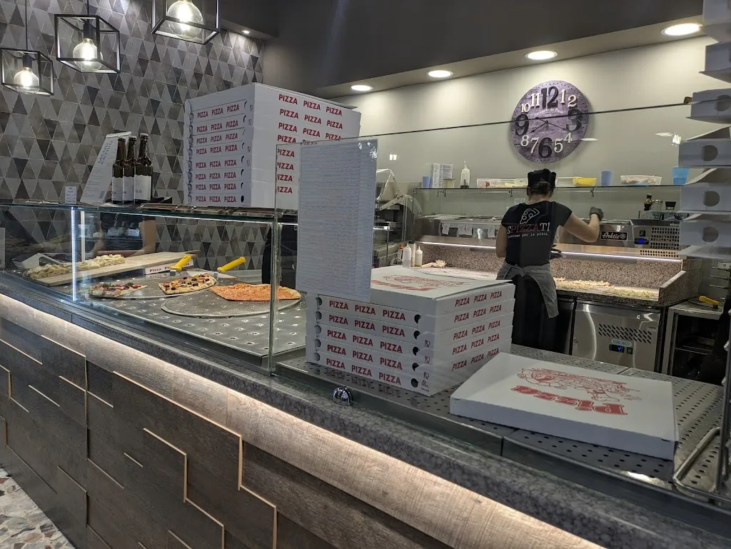 Spizzati Roverbella - Pizzeria d'asporto_Roverbella_slider_image_2