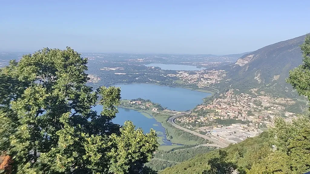 Marco Castro_Eremo Monte Barro_Sala al Barro_review