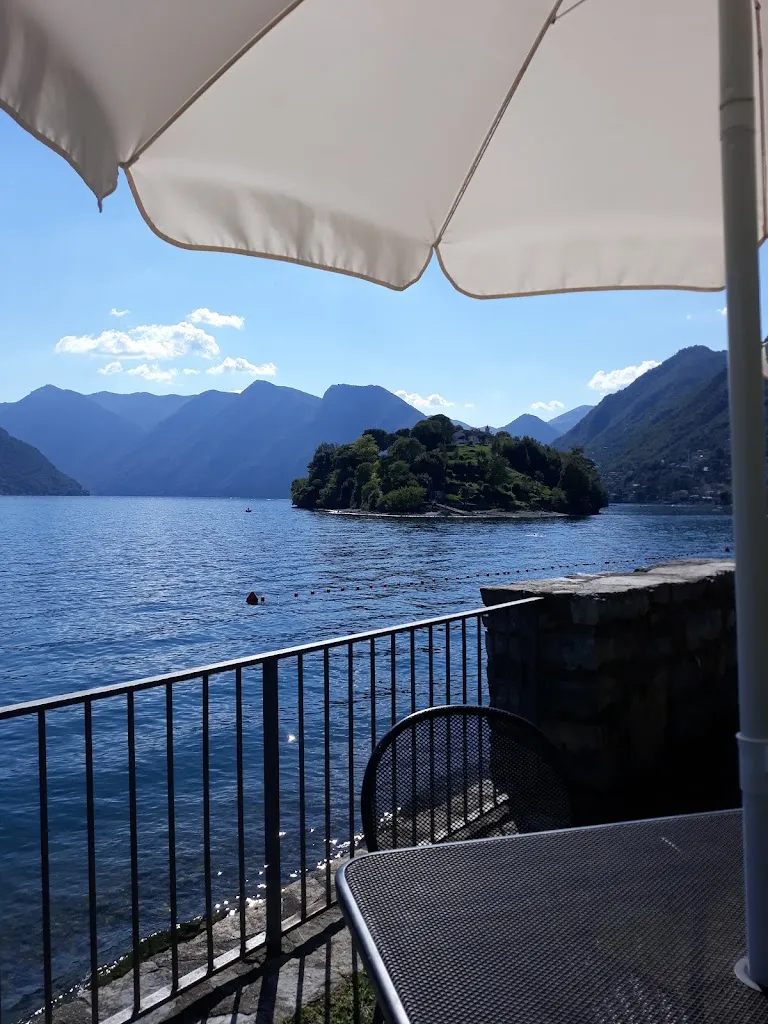 Sandra McEvoy_Lido di Sala Comacina_Sala Comacina_review