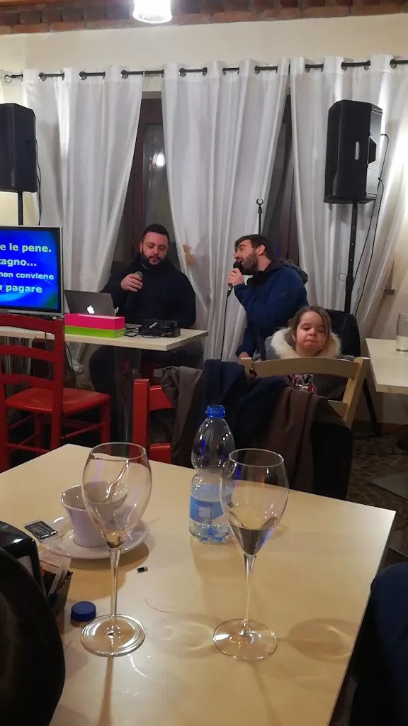 Decaro Pizzeria Bar Trattoria Risto-Macelleria_Salerano sul Lambro_slider_image_2