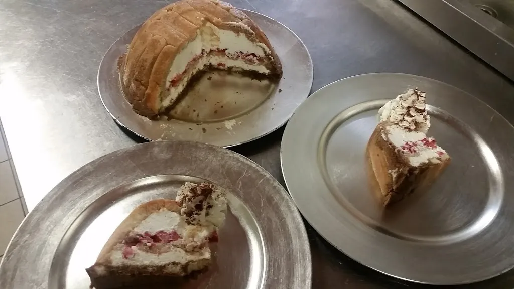 Decaro Pizzeria Bar Trattoria Risto-Macelleria_Salerano sul Lambro_slider_image_3