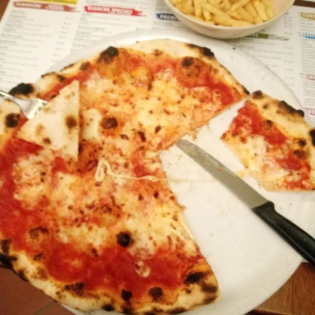 Mary Vavassori_Pizzeria Daniel Pub_Samolaco_review