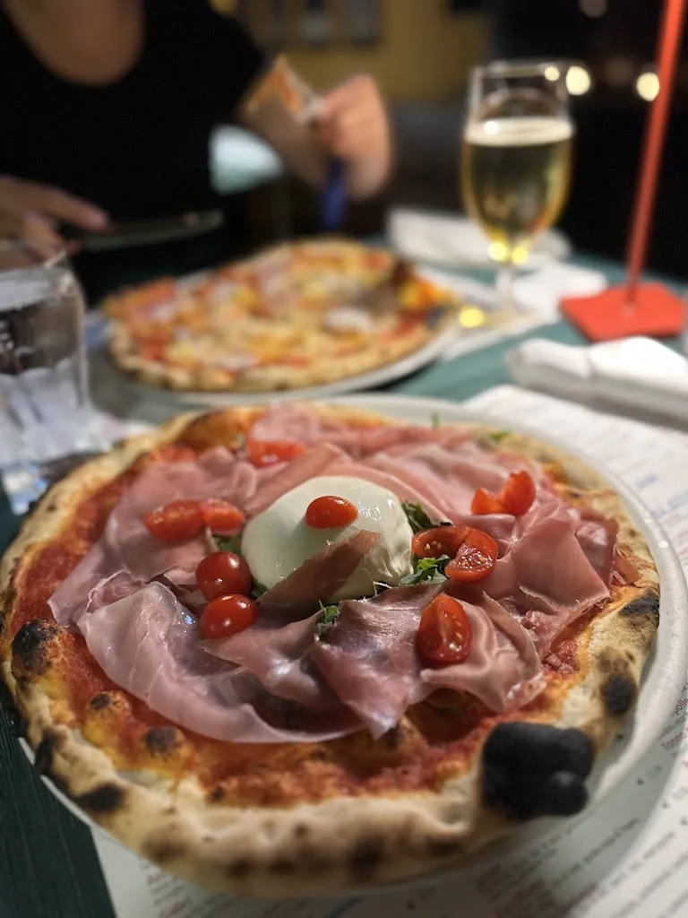 Pizzeria Daniel Pub_Samolaco_slider_image_2