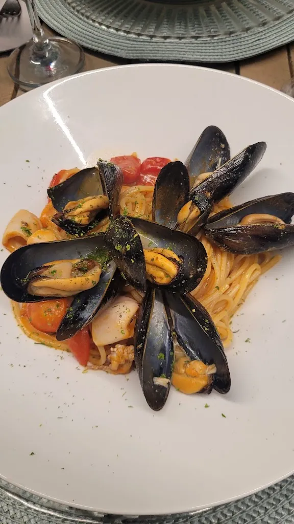 John McIlvaine_Toto & Raf Restaurant Brindisi_Brindisi_review