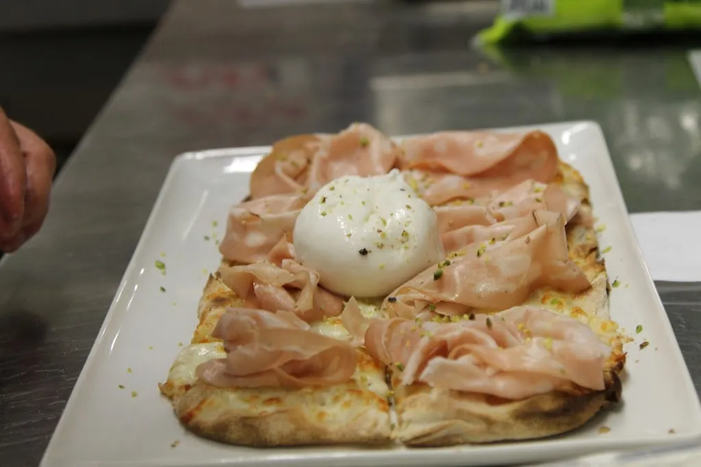 Cotto & Mangiato_Brindisi_slider_image_3