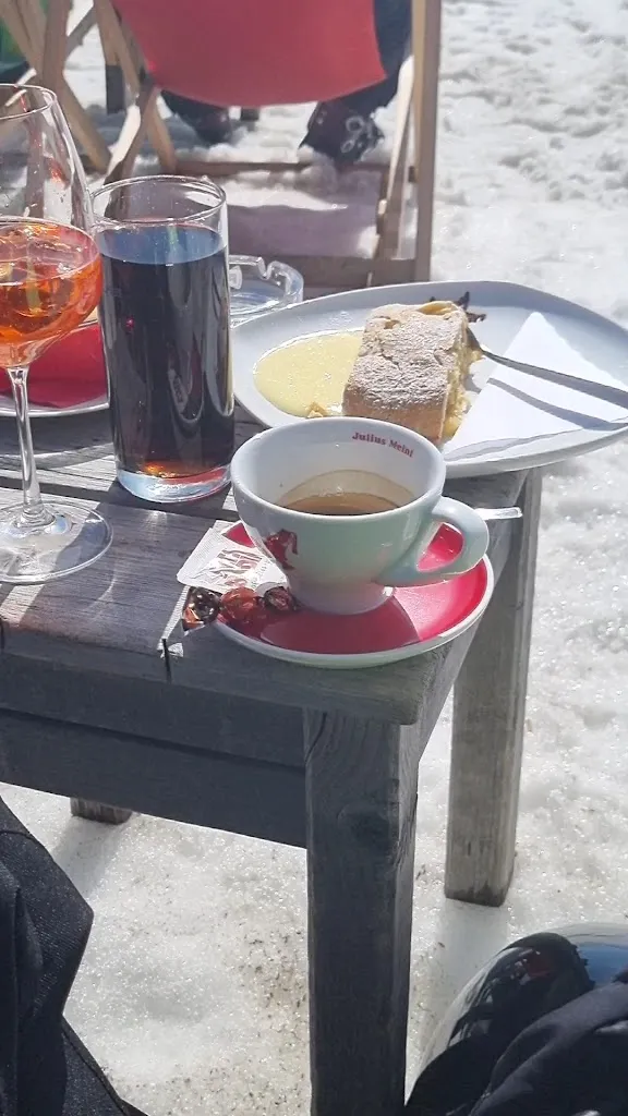 M D_Rifugio Ütia Bioch_San Cassiano_review