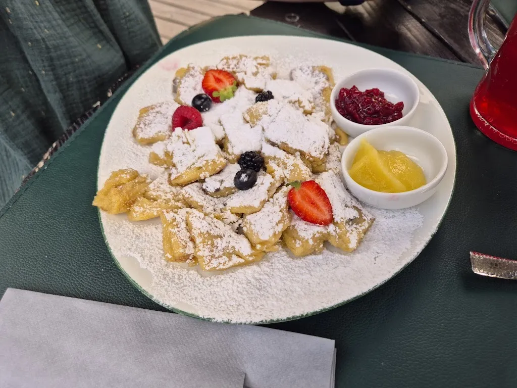 Simona Hradilová_La Locia_San Cassiano_review