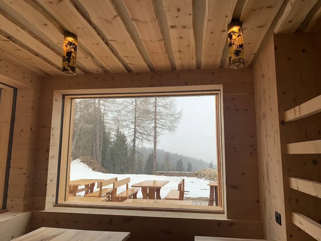 Meera_Ütia Lé_San Cassiano_review