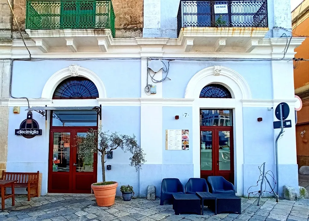 Ristorante Diecimiglia Hosteria Contemporanea a Brindisi restaurant in Brindisi