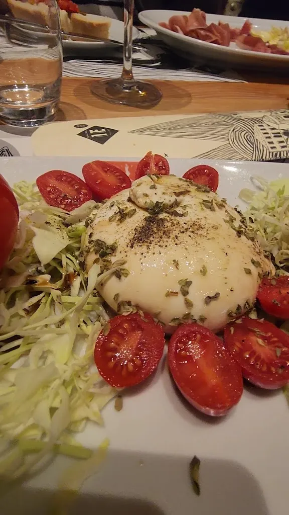 Prosciutteria IE San Daniele_San Daniele Po_slider_image_2