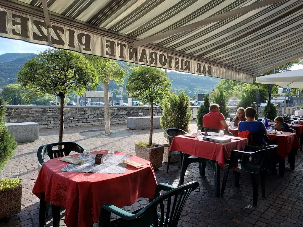 Ristorante iRiS restaurant in San Fedele Intelvi