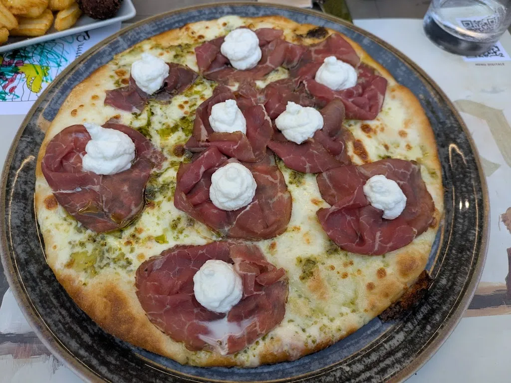 Jeffrey Heuvel_Brunda Pizzeria_Brindisi_review