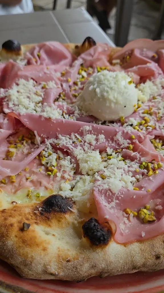 Brunda Pizzeria_Brindisi_slider_image_2