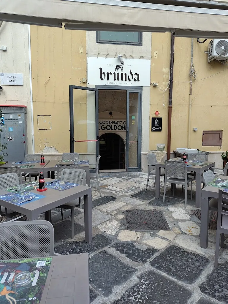 Brunda Pizzeria_Brindisi_slider_image_3