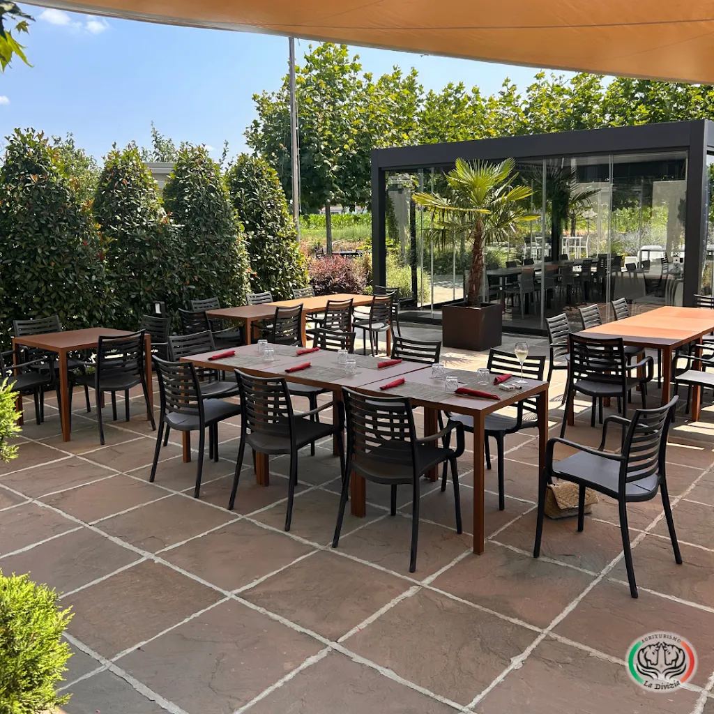 Agriturismo La Divizia_San Fiorano_slider_image_1