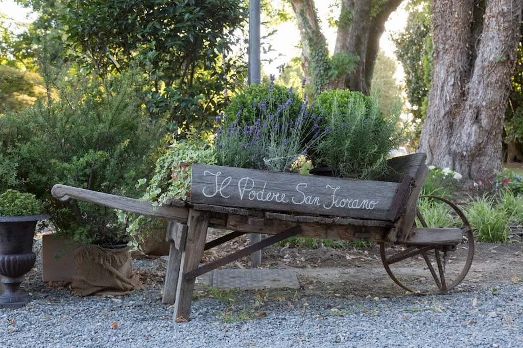 Il Podere San Fiorano - Orto, giardino & cose belle_San Fiorano_slider_image_2