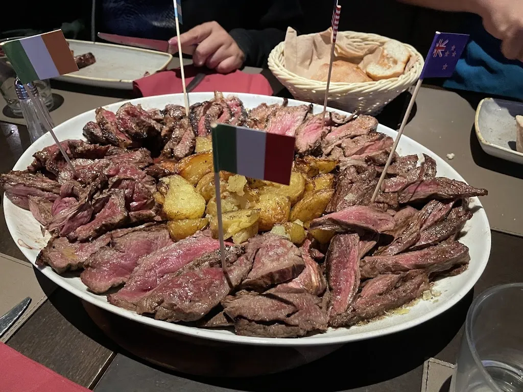 Smokey & Co._San Genesio ed Uniti_slider_image_3