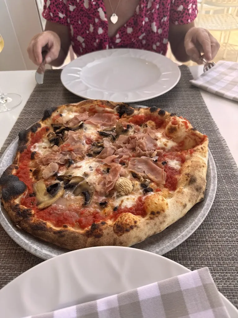 John Watterson_Pescheria del Porto_Brindisi_review