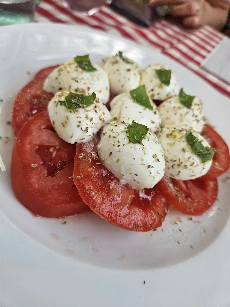 Trattoria Bar Centrale e locanda San Felice_San Felice del Benaco_slider_image_3