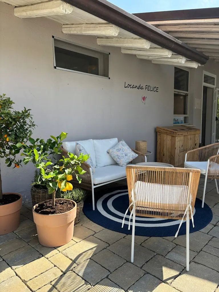 Vacanze Bistrot_San Felice del Benaco_slider_image_3