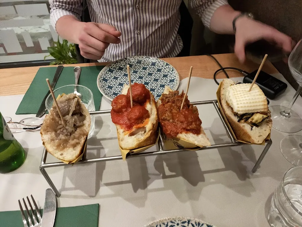 Niklas_Taschino Lab_Brindisi_review