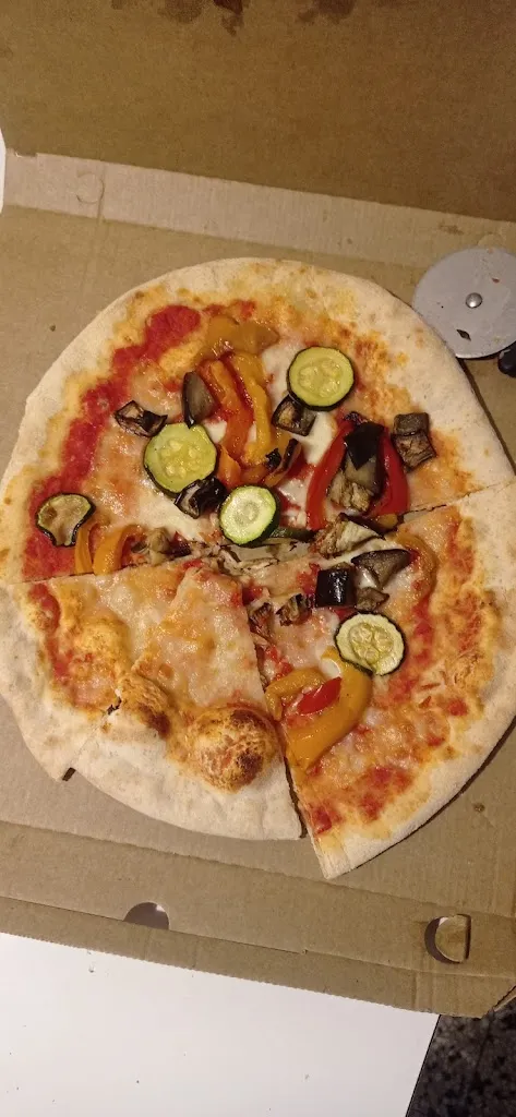 Royal Sandhu_diVinPizza_San Giovanni in Croce_review