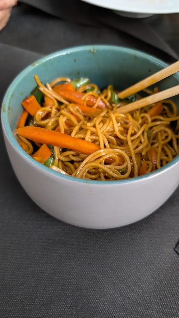 Michal Kalwasinski_The LOUNGE_Brindisi_review