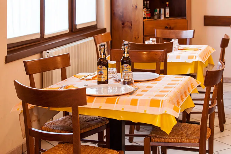 Pizzeria Cavallino Rosso restaurant in San Lorenzo di Rovetta