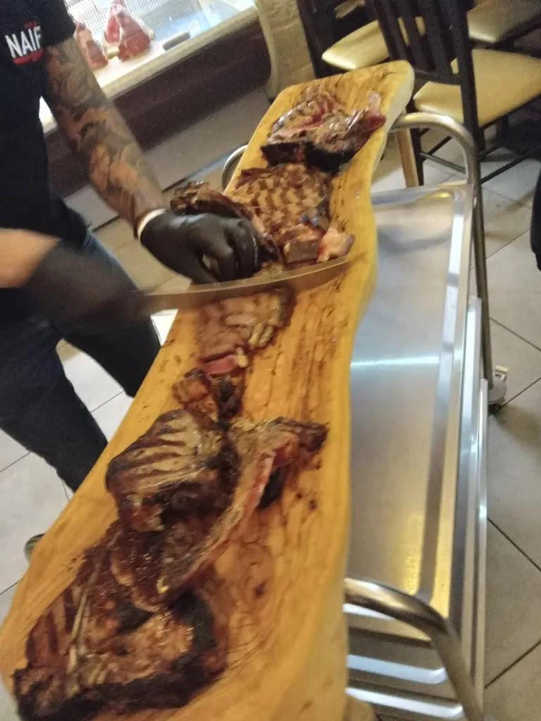 Naif_Cannole_slider_image_2