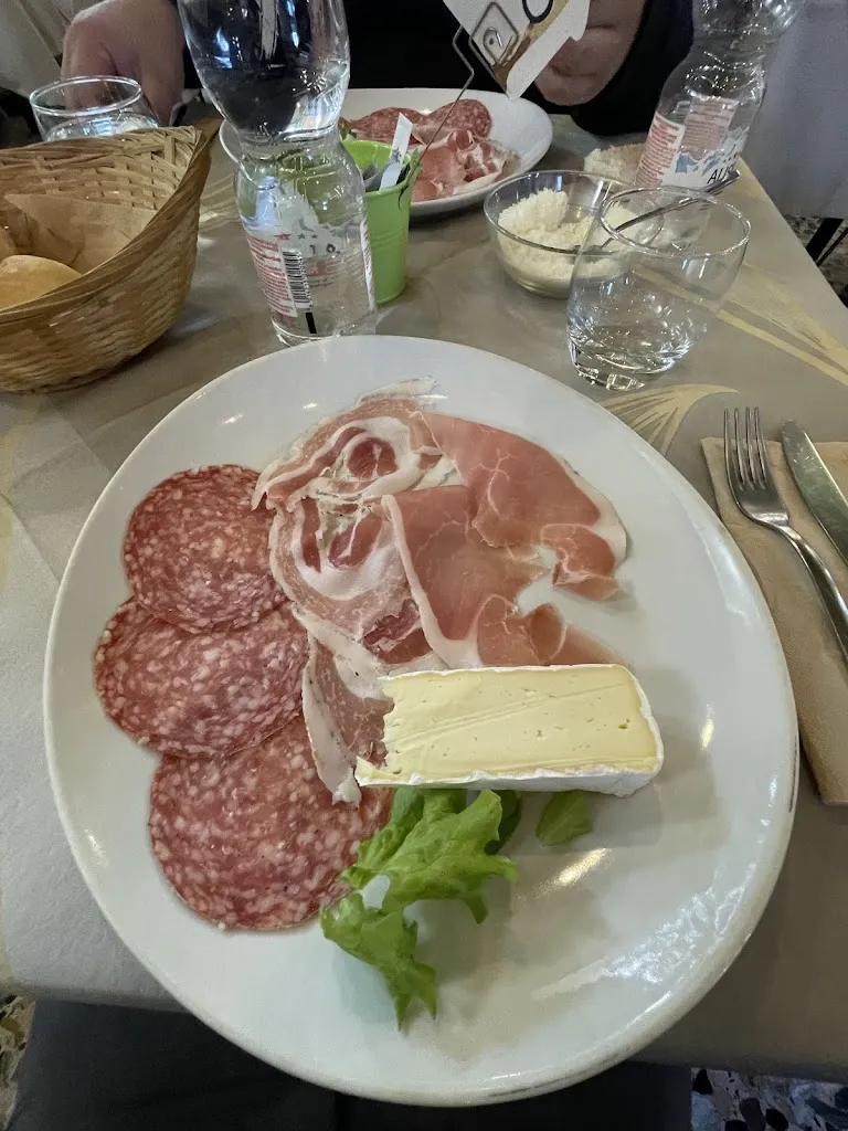 Francesco Barletta_La Nuova Pergola Ristorante Pizzeria_San Giorgio Su Legnano_review