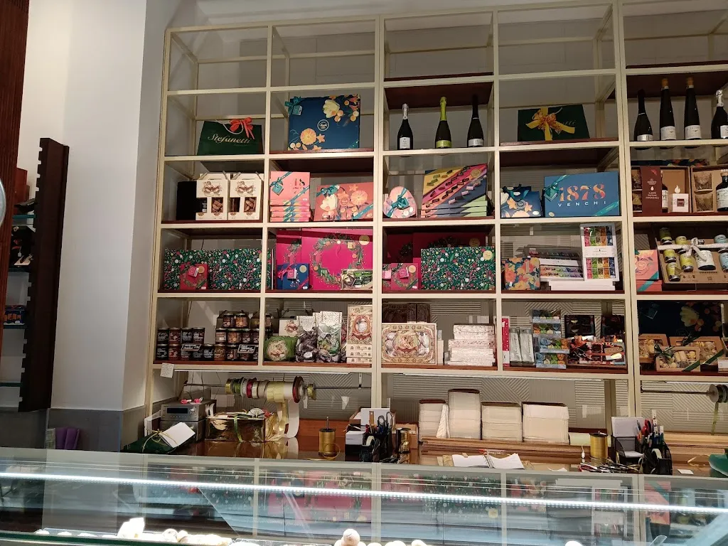 Giulio Pasini_Pasticceria Stefanetti_San Giorgio Su Legnano_review