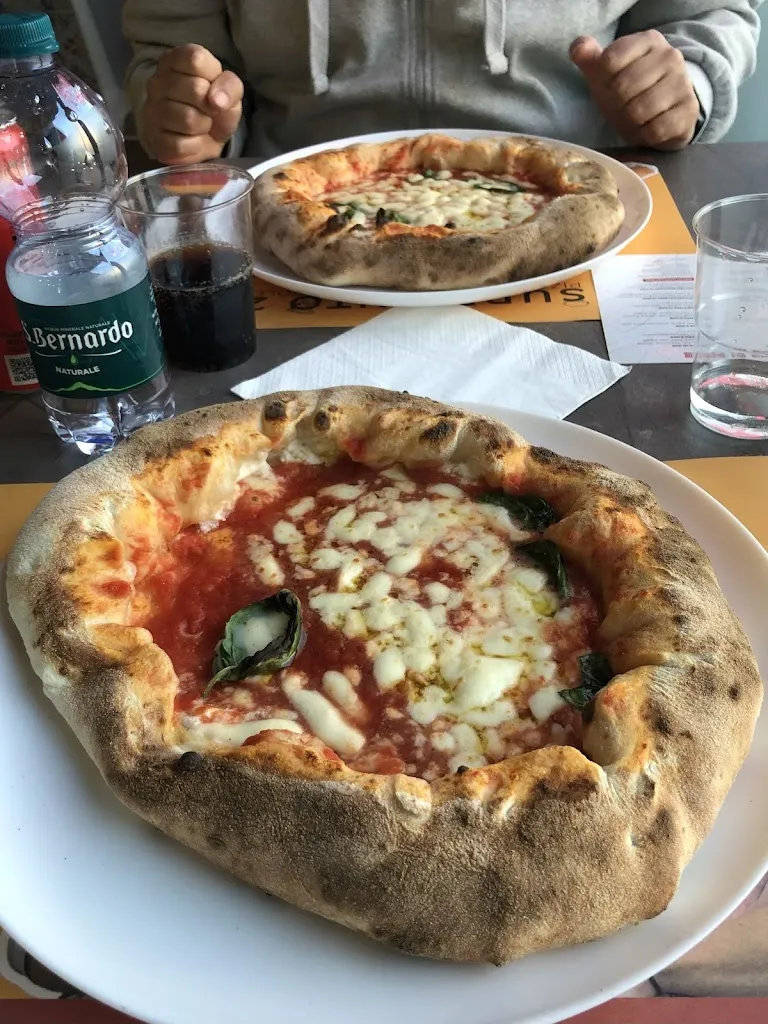 Melania Benvenuti_Surriento 2.0 Pizzeria e Pasticceria_San Giorgio Su Legnano_review