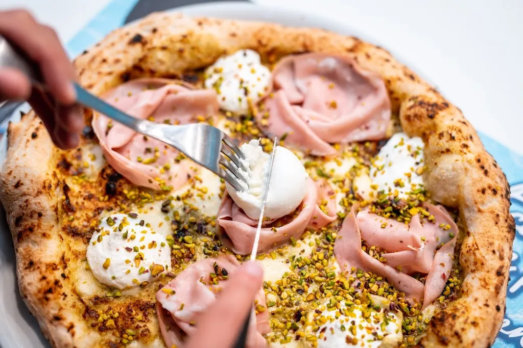 Surriento 2.0 Pizzeria e Pasticceria_San Giorgio Su Legnano_slider_image_2