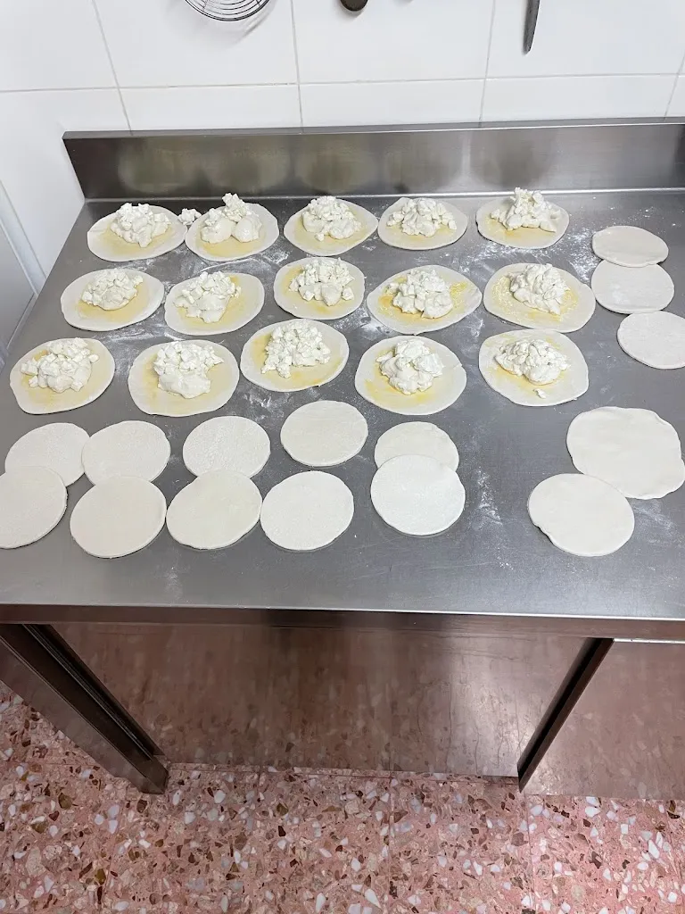 Menu_Pizzeria la cupola_Cannole_image_6