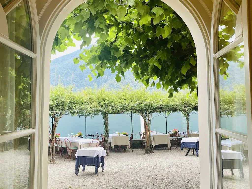 Jana Auman_Albergo Stella d'Italia_San Mamete_review