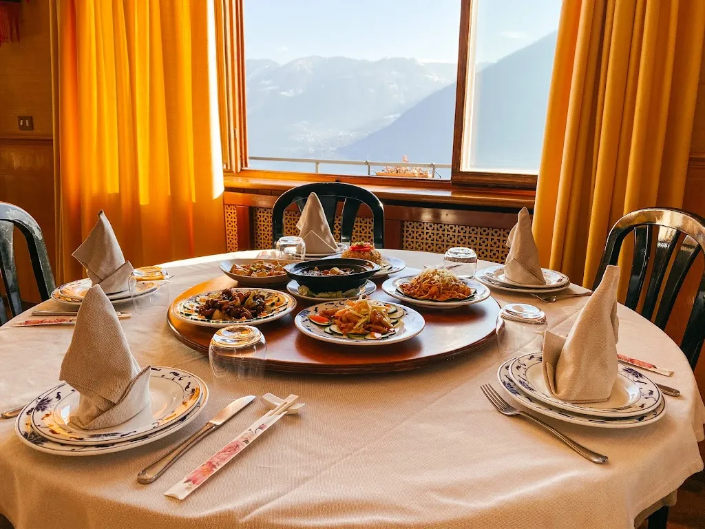 La Perla D'Oriente restaurant in San Mamete