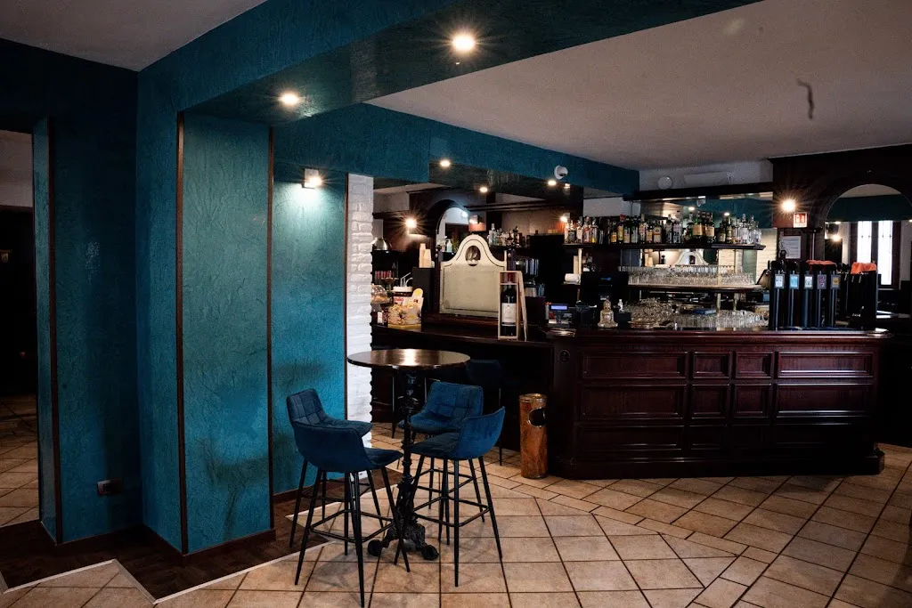 Eagles pub grill bar restaurant in San Martino in Strada