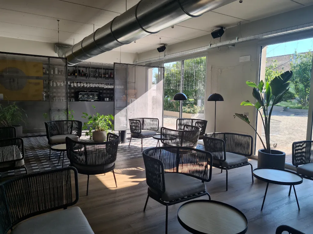 Bistrot La Flor Pergola restaurant in San Martino in Strada