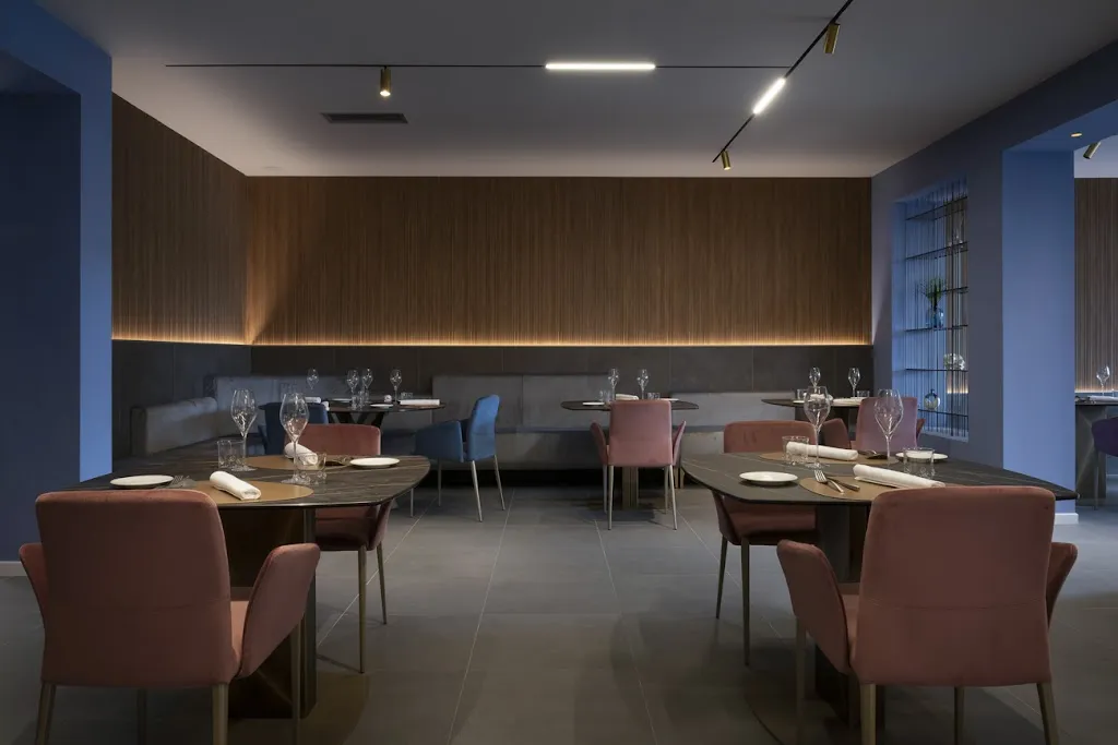 Odissea seafood experience restaurant in San Martino Siccomario