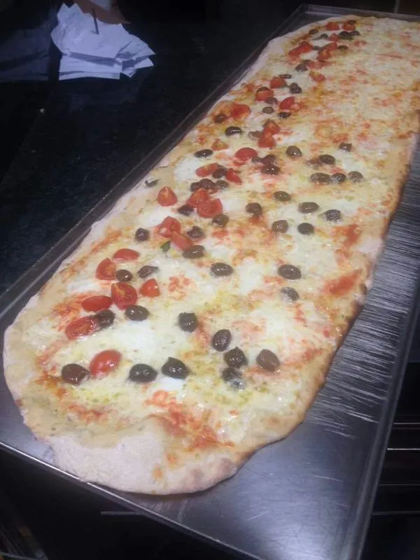 Dario & Icio Pizzeria al Metro_San Martino Siccomario_slider_image_3