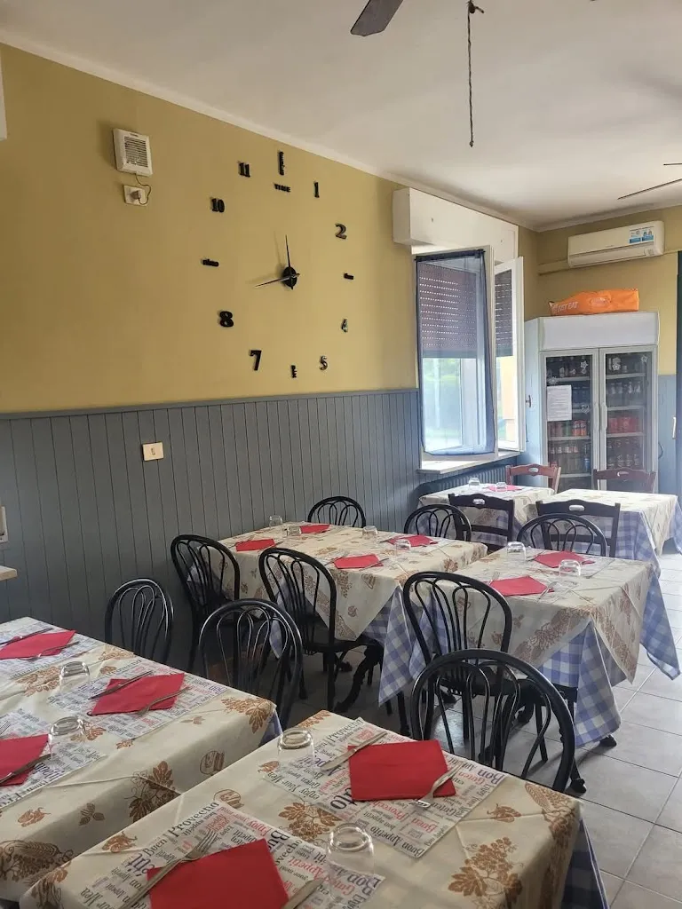 Pizzeria La Santa Lucia_San Martino Siccomario_slider_image_3