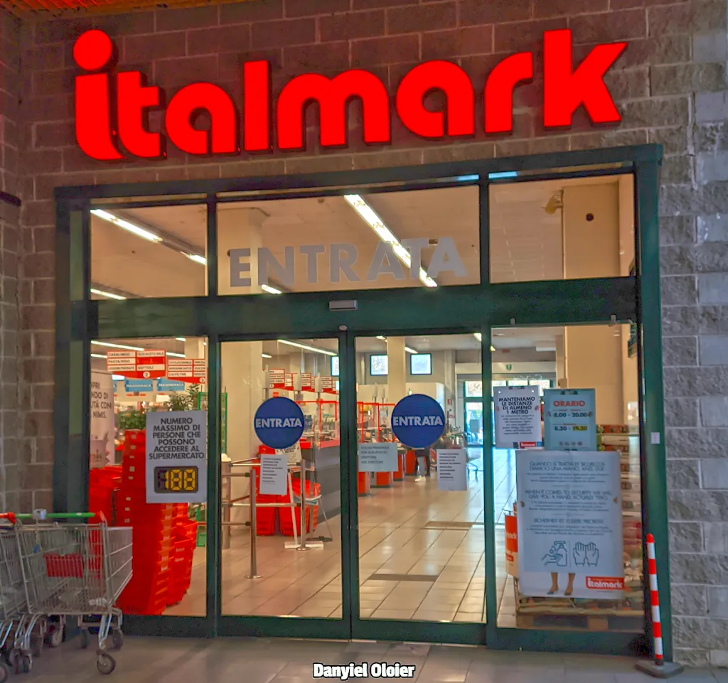 Italmark restaurant in San Martino Siccomario