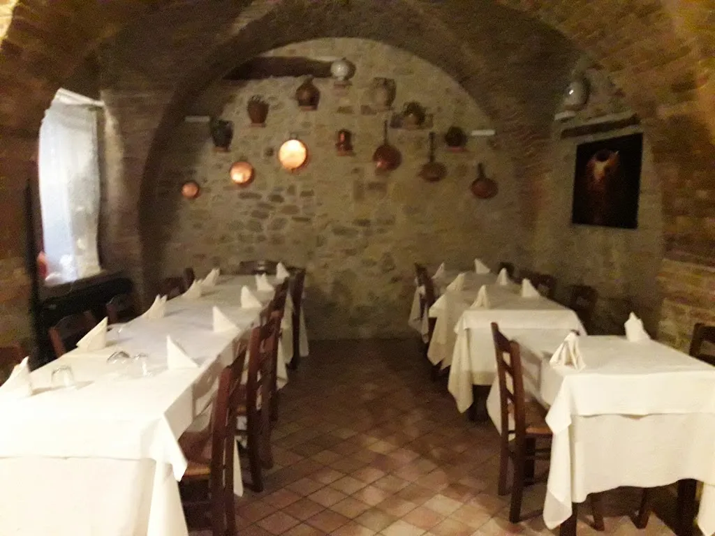 La Tacchinella S.N.C. restaurant in Canzano